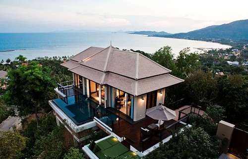 Private pool villas above Lamai Bay