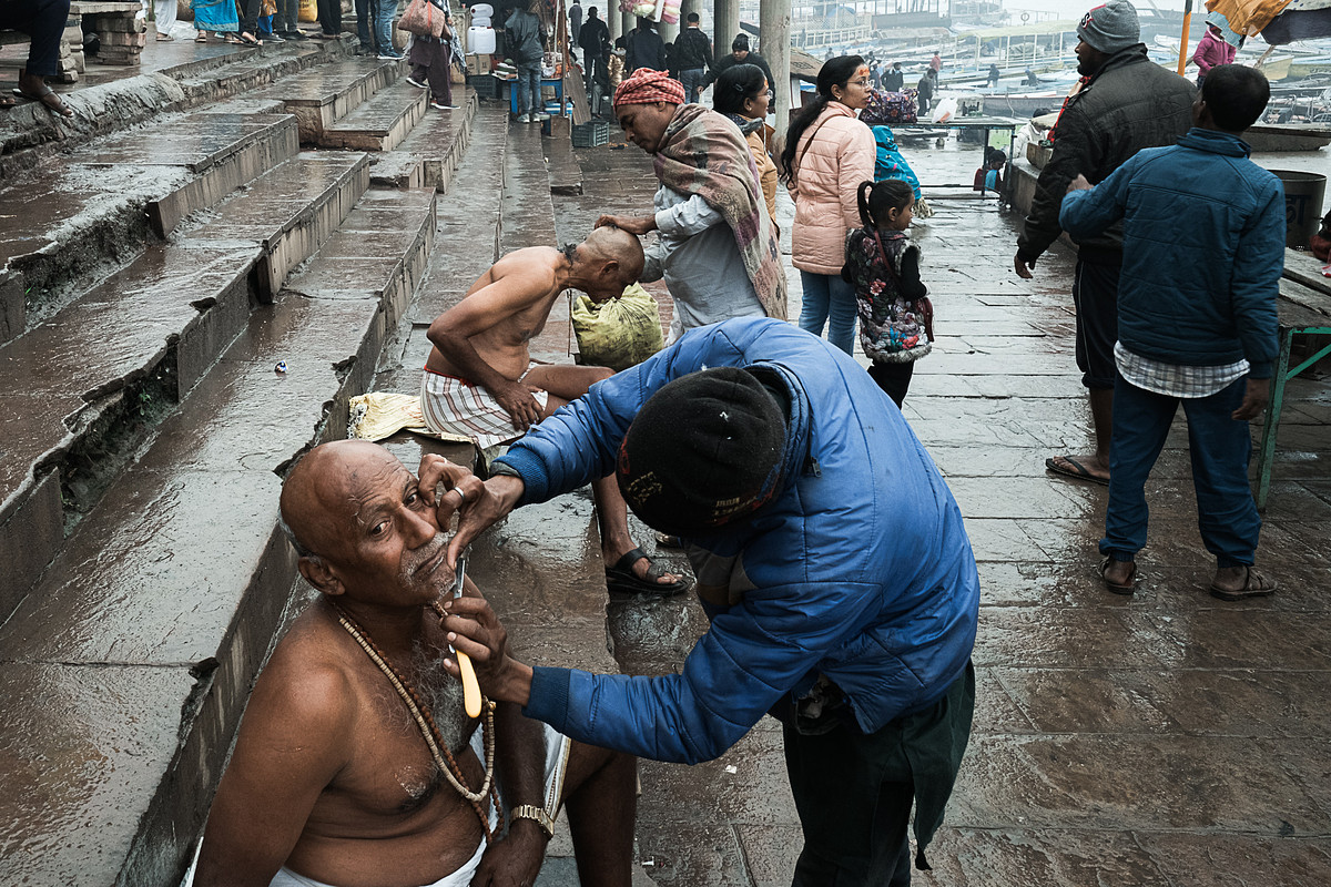 Shooting Wide – Messy Background Example
