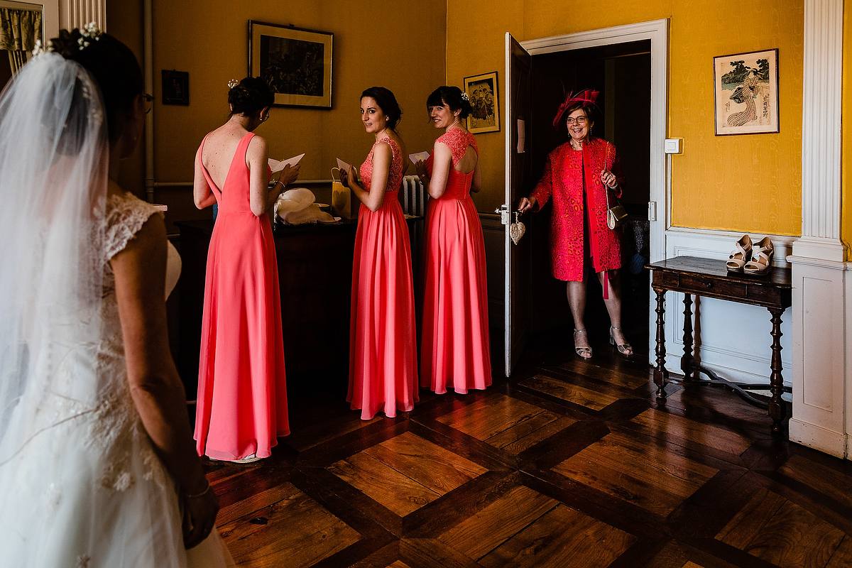 Les Plus Beaux Moments R&eacute;els Du Mariage Pris Sur Le Vif