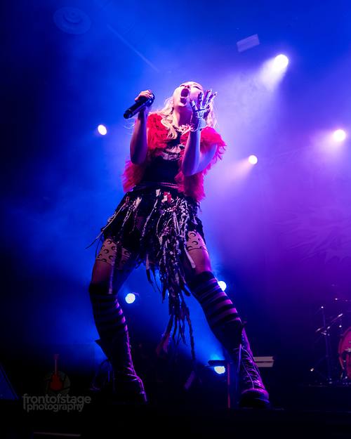 Die japanische Metalcore-Band HANABIE in Huxleys Neue Welt, Berlin