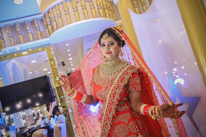How much should you spend on wedding photography?