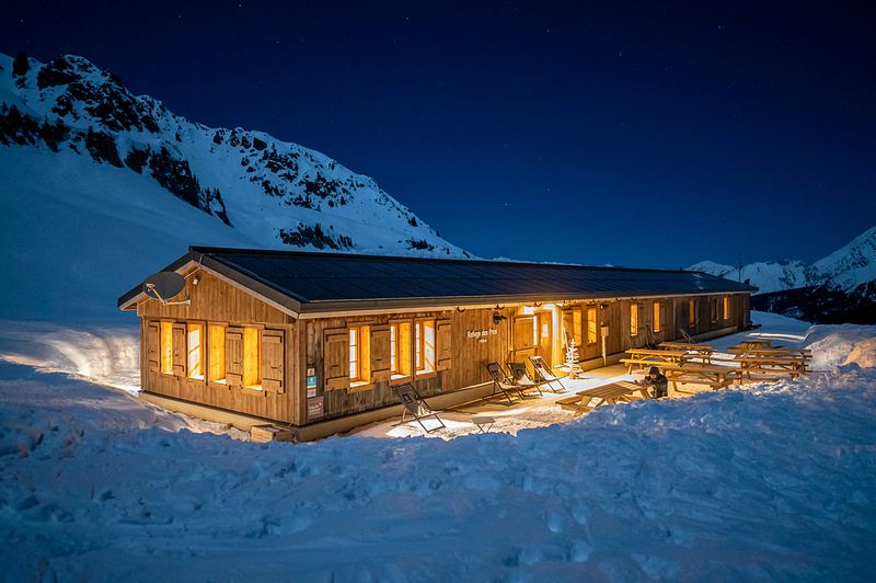 Refuge des Pr&eacute;s, paradis du ski de randonn&eacute;e