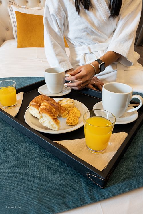 Sesión de fotografía desayunando en Hotel