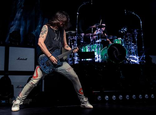 Die US-amerikanische Rockband HALESTORM im Huxleys Berlin