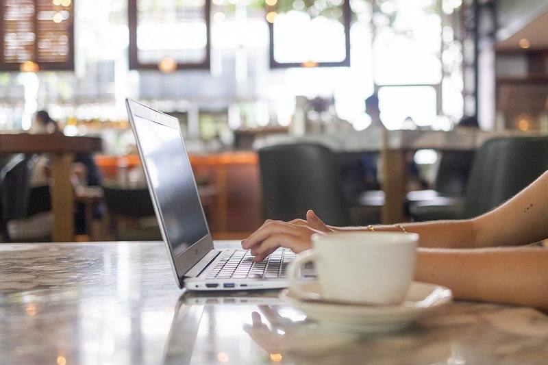 Becoming a Digital Nomad Photographer: Tips for Working While Traveling