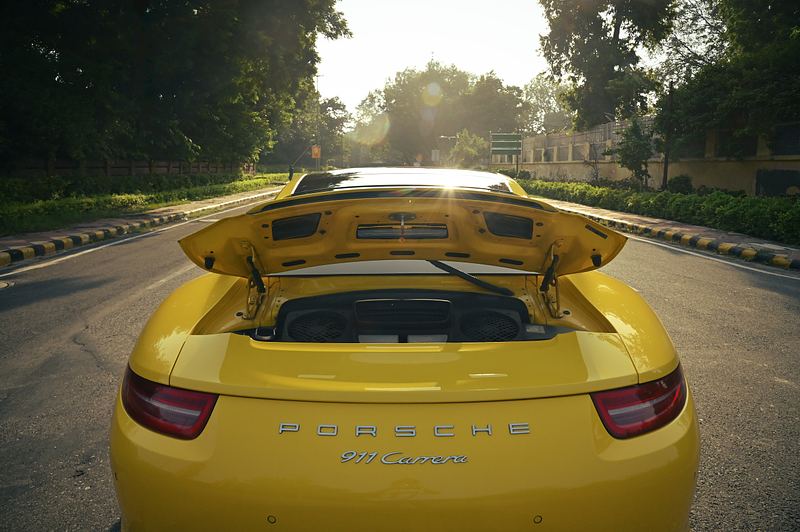 PORSCHE 911 CARRERA