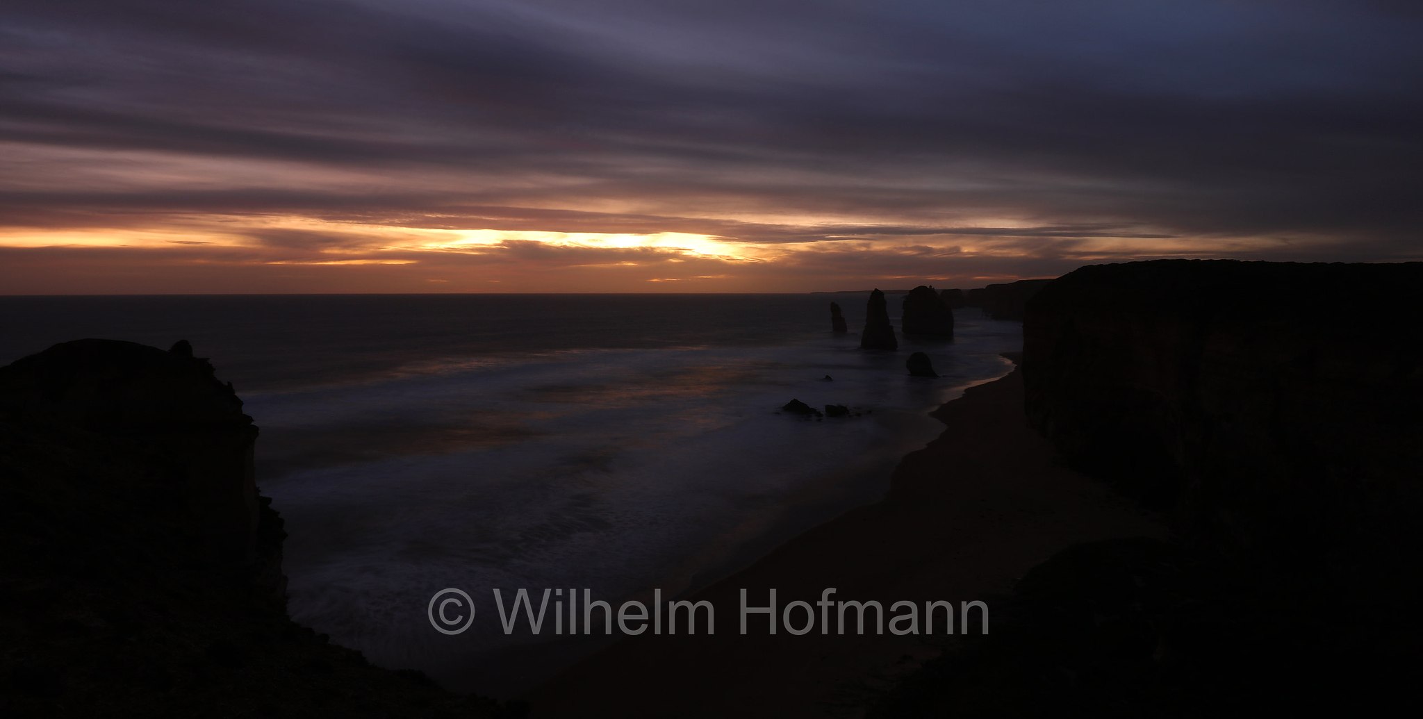 The Twelve Apostles, Twelve Apostles, Zwölf Apostel, Dodici Apostoli, Sunset, Port Campbell National Park, Port Campbell Nationalpark, Parco nazionale Port Campbell, Twelve Apostles Marine National Park, Twelve-Apostles-Meeresnationalpark, Great Ocean Road, Victoria, Australia, Australien