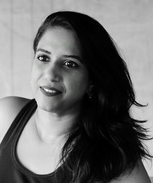 MEET PRIYA, YOUR INTERNATIONAL PHOTOGRAPHY MENTOR