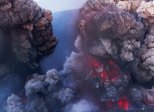 Eyjafjallaj&ouml;kull 2010 &ndash; Witnessing the Volcano Eruption close up