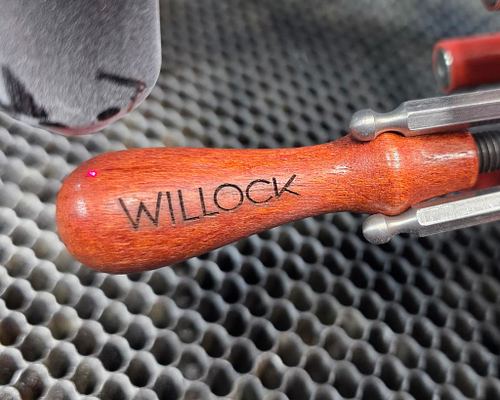 engraved handle option