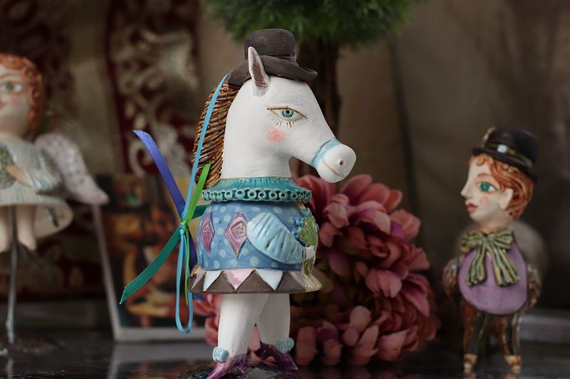 Pony with flowers