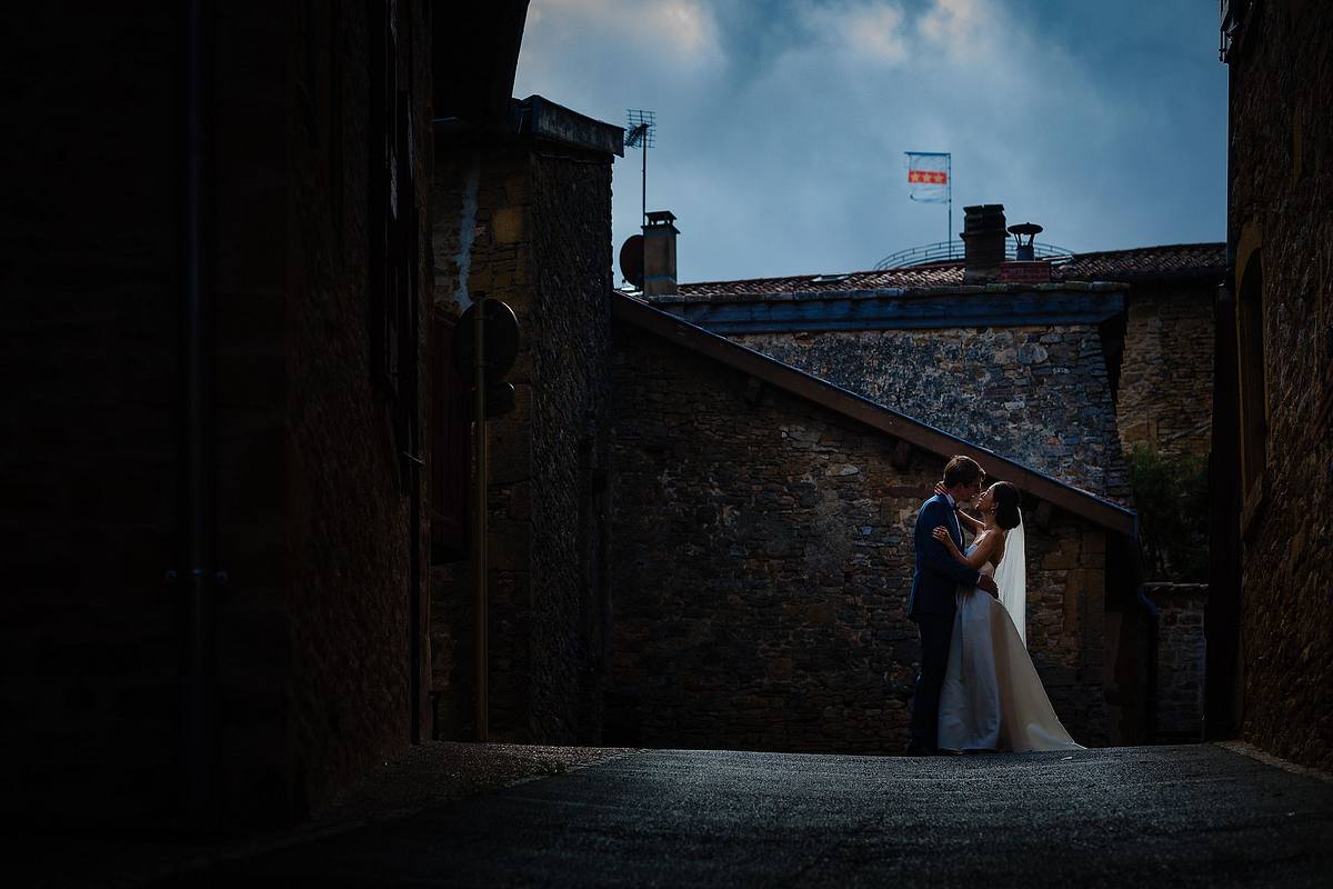 Transformer La Lumi&egrave;re En Emotion Dans Les Images De Mariage