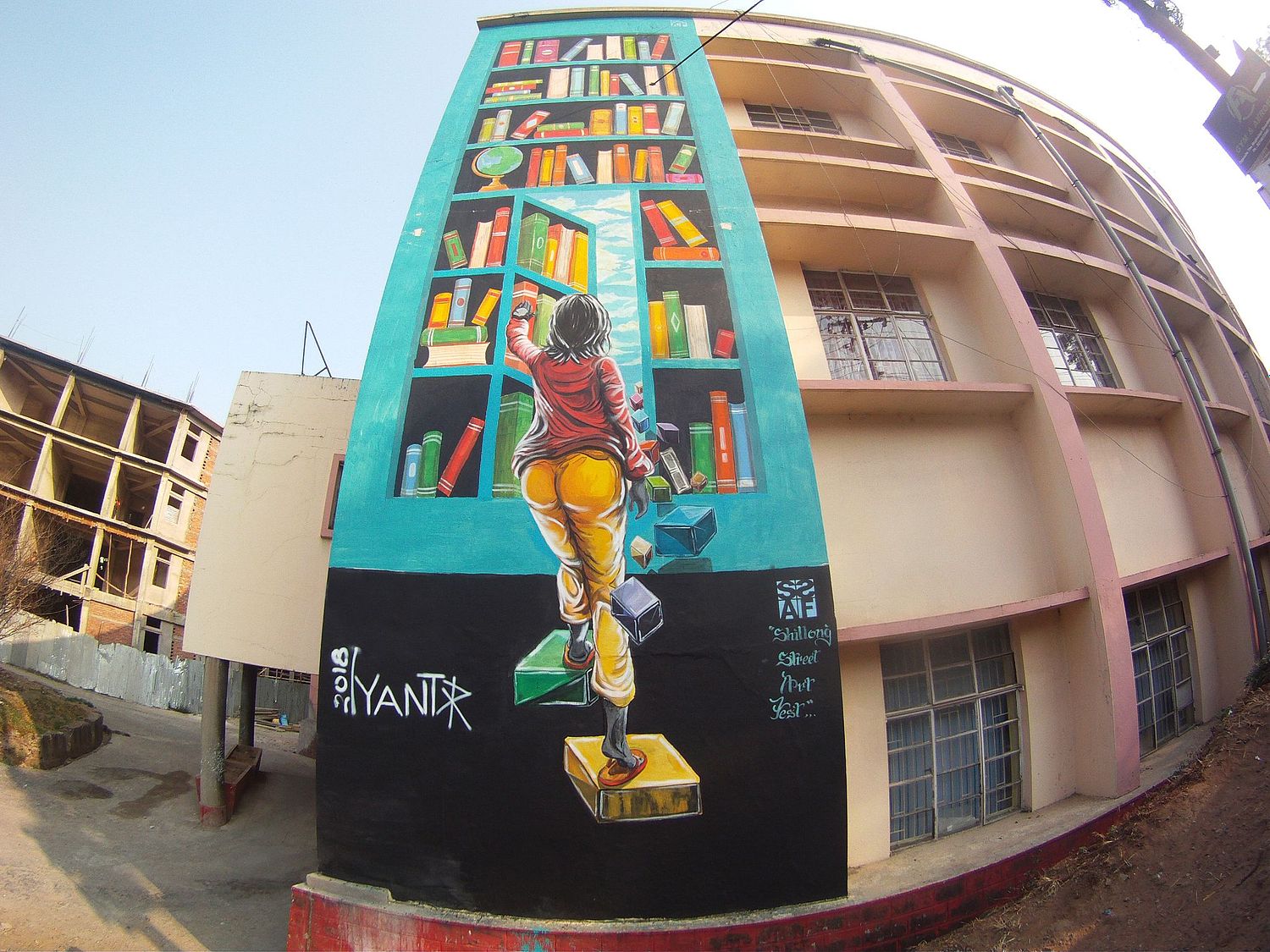 Yantr Street Art