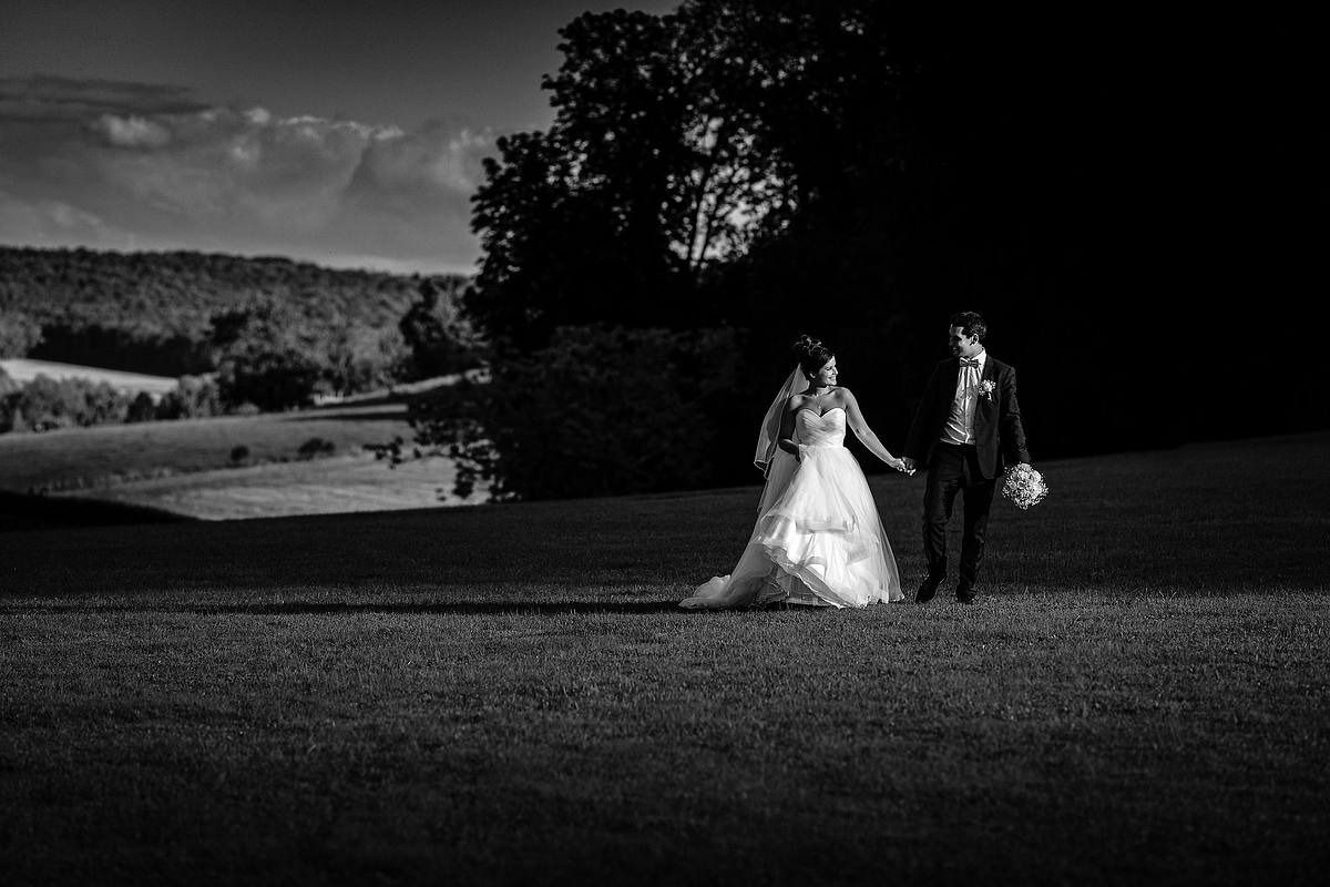 Transformer La Lumi&egrave;re En Emotion Dans Les Images De Mariage