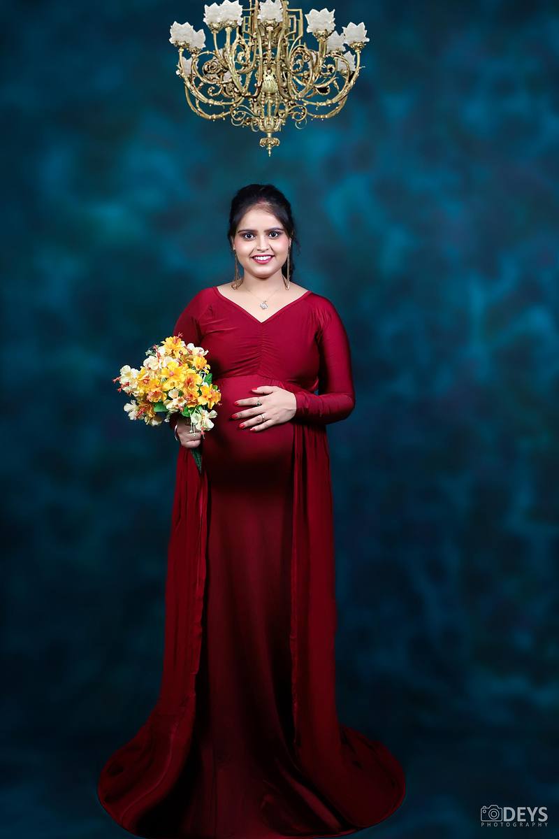DP008 - Maroon Body Fit Gown