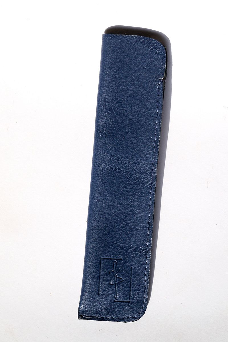 Skins : Classique Leather Pen Case