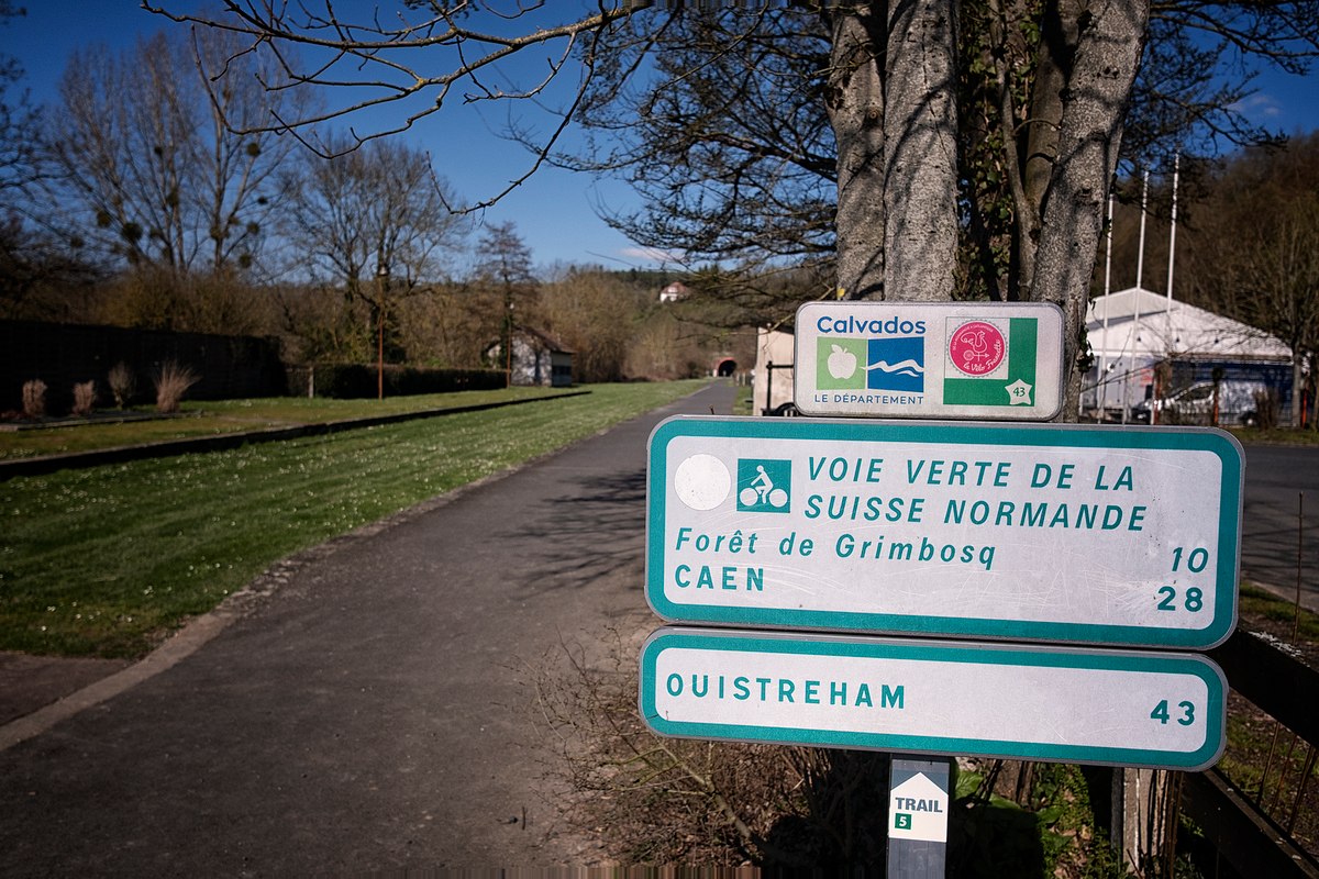 La V&eacute;lo Francette, Normandy, France