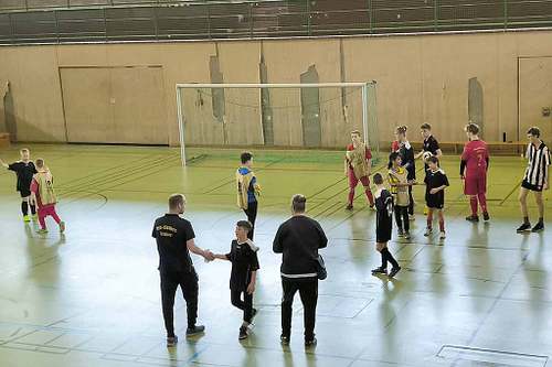 Zusammenarbeit mit Familien und Schulen