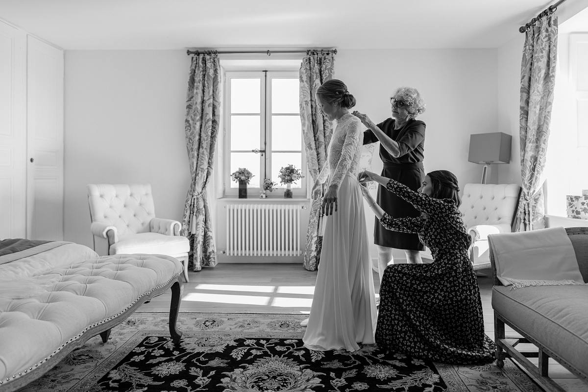 Préparatifs de la mariée au Domaine de la Javernière dans le Beaujolais