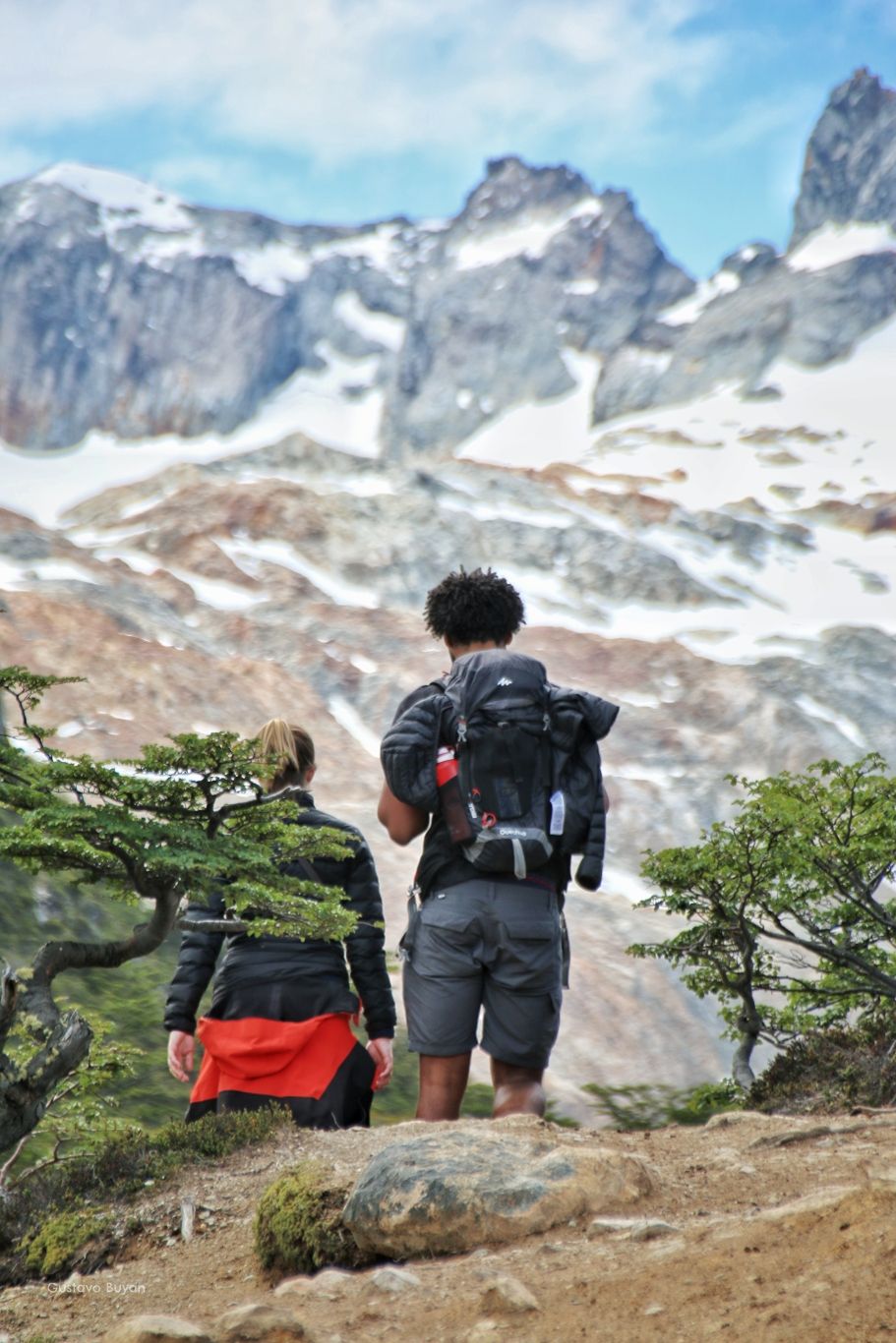 Caminata hacia Laguna Esmeralda