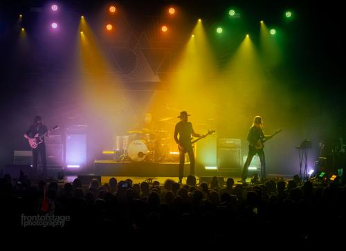 Die Berliner Rockband KADAVAR in Huxleys Neuer Welt in Berlin
