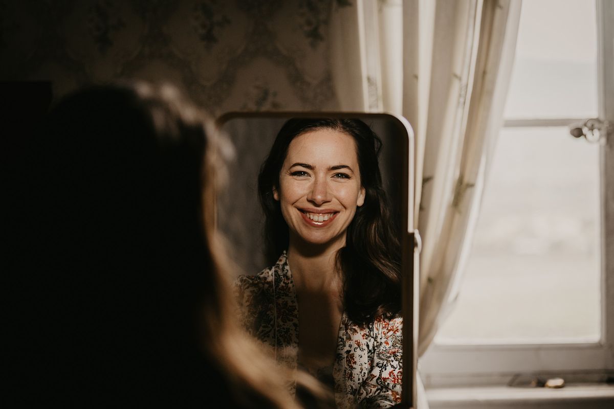 artistic use of light in wedding photography for couples seeking professional aesthetic destination wedding photographer