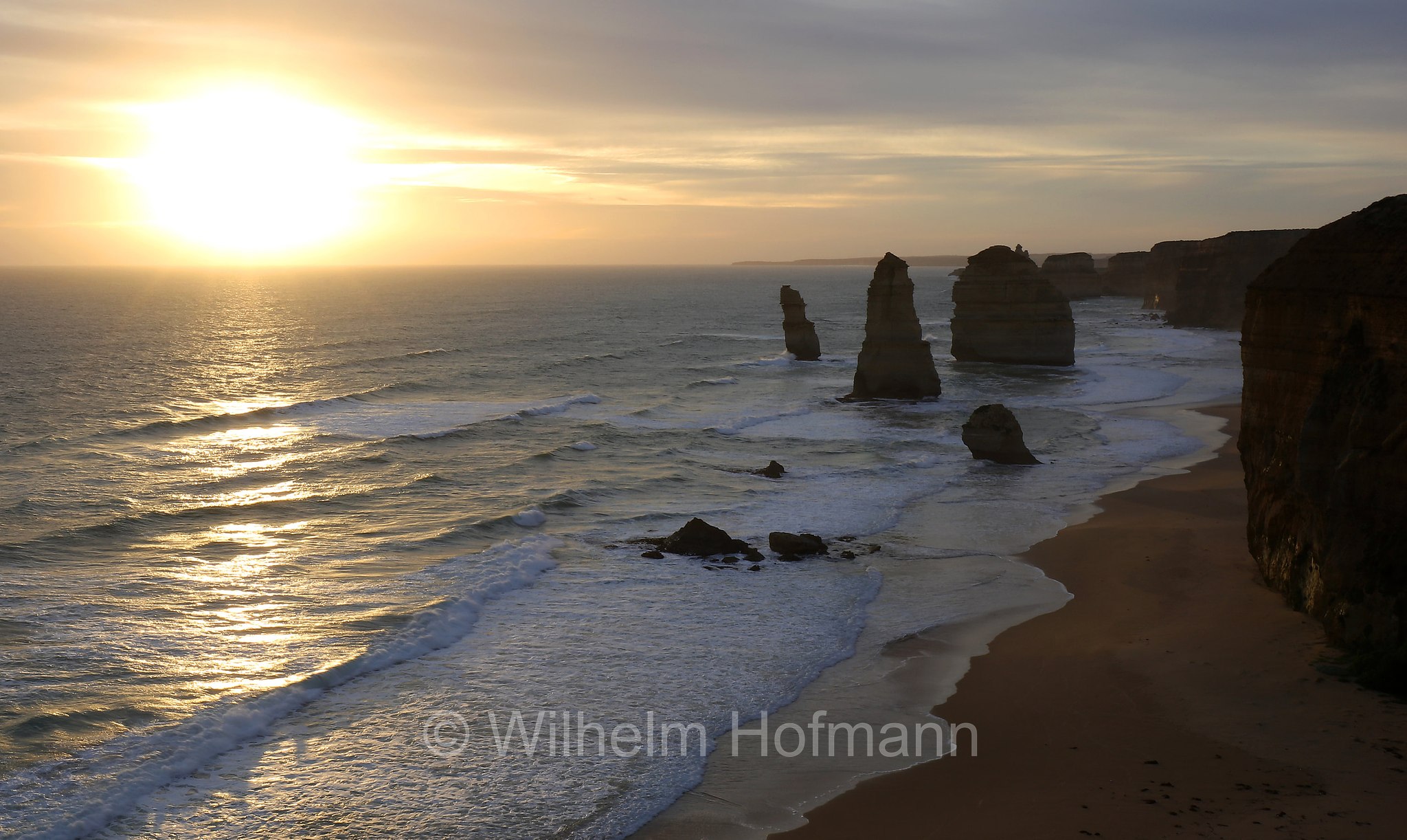 The Twelve Apostles, Twelve Apostles, Zwölf Apostel, Dodici Apostoli, Sunset, Port Campbell National Park, Port Campbell Nationalpark, Parco nazionale Port Campbell, Twelve Apostles Marine National Park, Twelve-Apostles-Meeresnationalpark, Great Ocean Road, Victoria, Australia, Australien