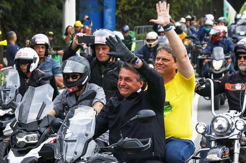 Bolsonaro Leads Final Motorcade One Day Before Elections