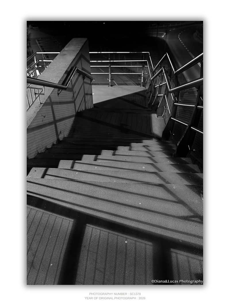 COLLECTION - URBAN GEOMETRY VERTICAL - "Going Down" - LIMITED EDITION 10 of 10