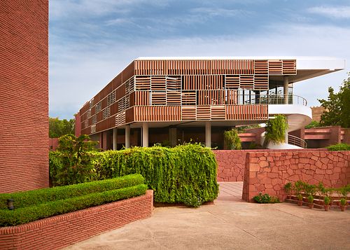 Embassy of the Republic of Korea, New Delhi - Architect Hyun-Kim Chang