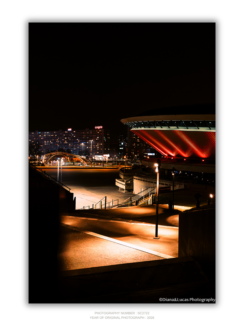 COLLECTION - URBAN GEOMETRY VERTICAL - "Red Arena" - LIMITED EDITION 10 of 10