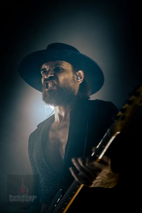 Die Berliner Rockband KADAVAR in Huxleys Neuer Welt in Berlin