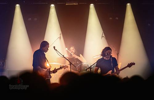 Die deutsche Post-Punk- und Noise-Rock-Band DIE NERVEN im Berliner SO36