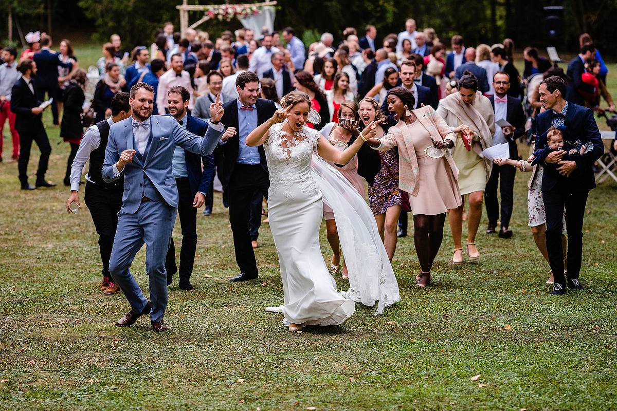 Les Plus Beaux Moments R&eacute;els Du Mariage Pris Sur Le Vif