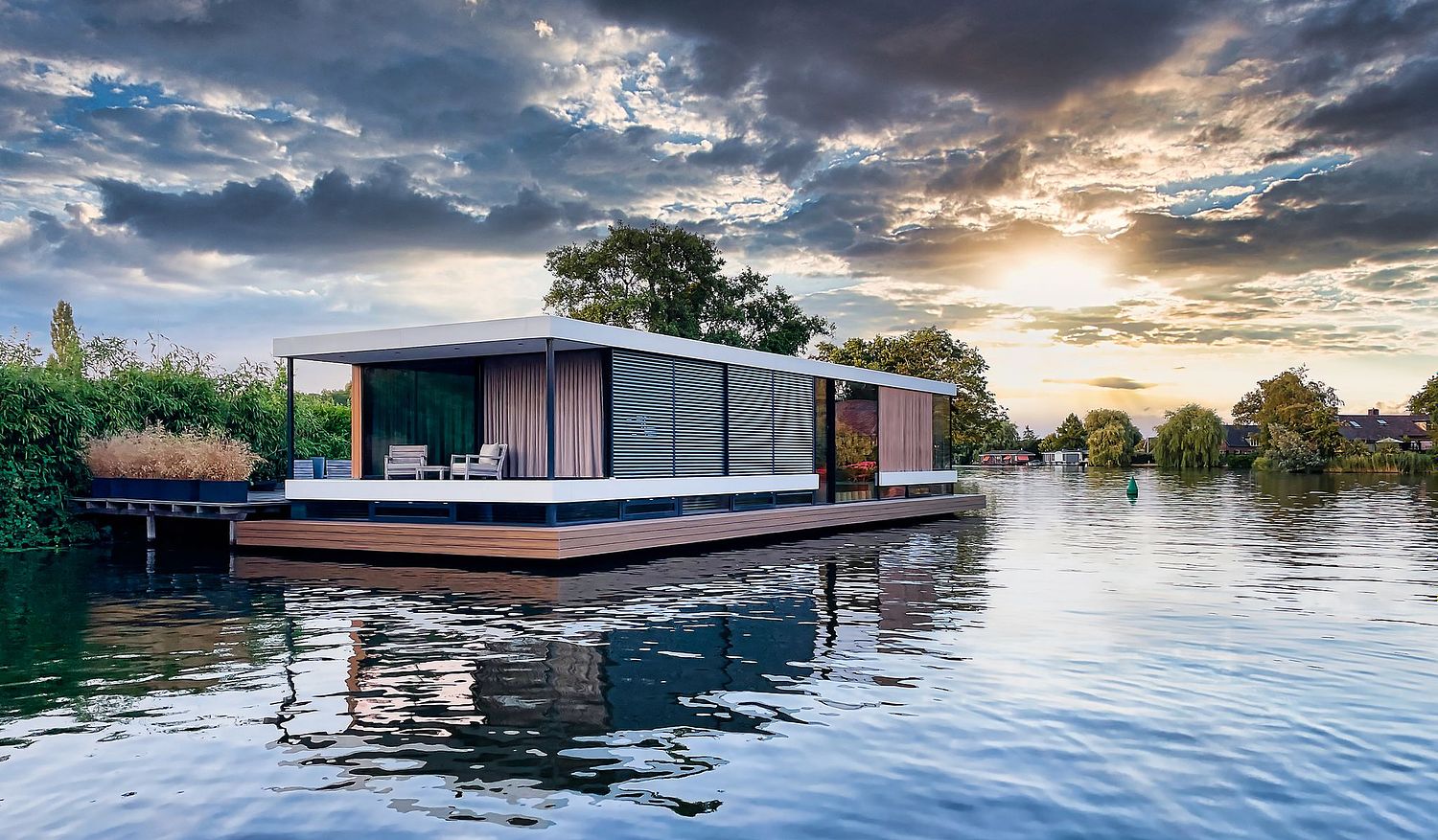 woonboot ,woonark ,de Vecht,maarssen