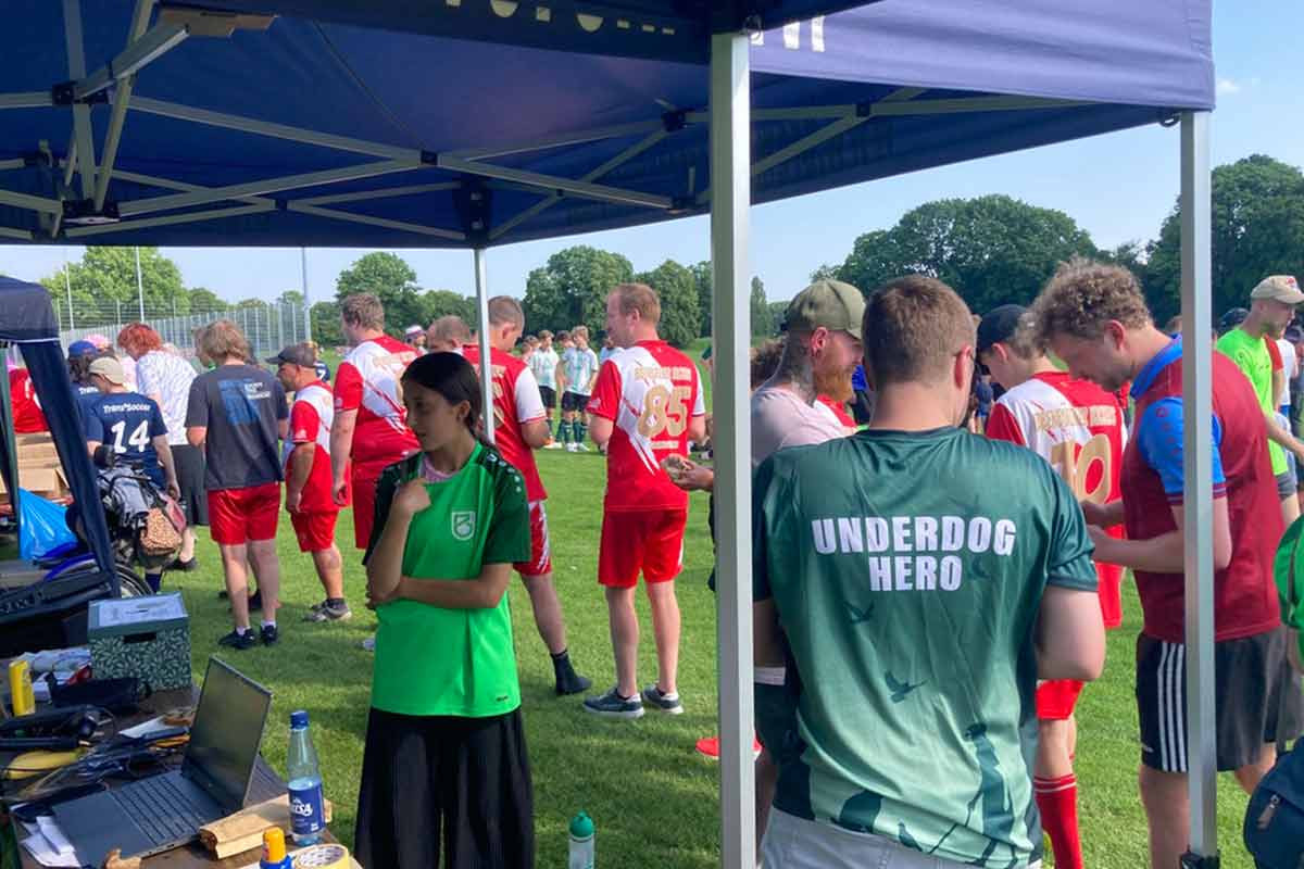 Unsere Spieler schauten sich die Verkaufsstände und Angebote genauer an