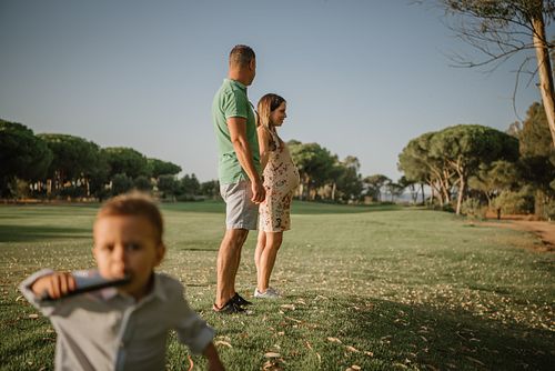 Sessao fotografica de familia no Algarve - passeio em família no campo