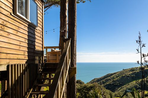 Iconic Treehouse