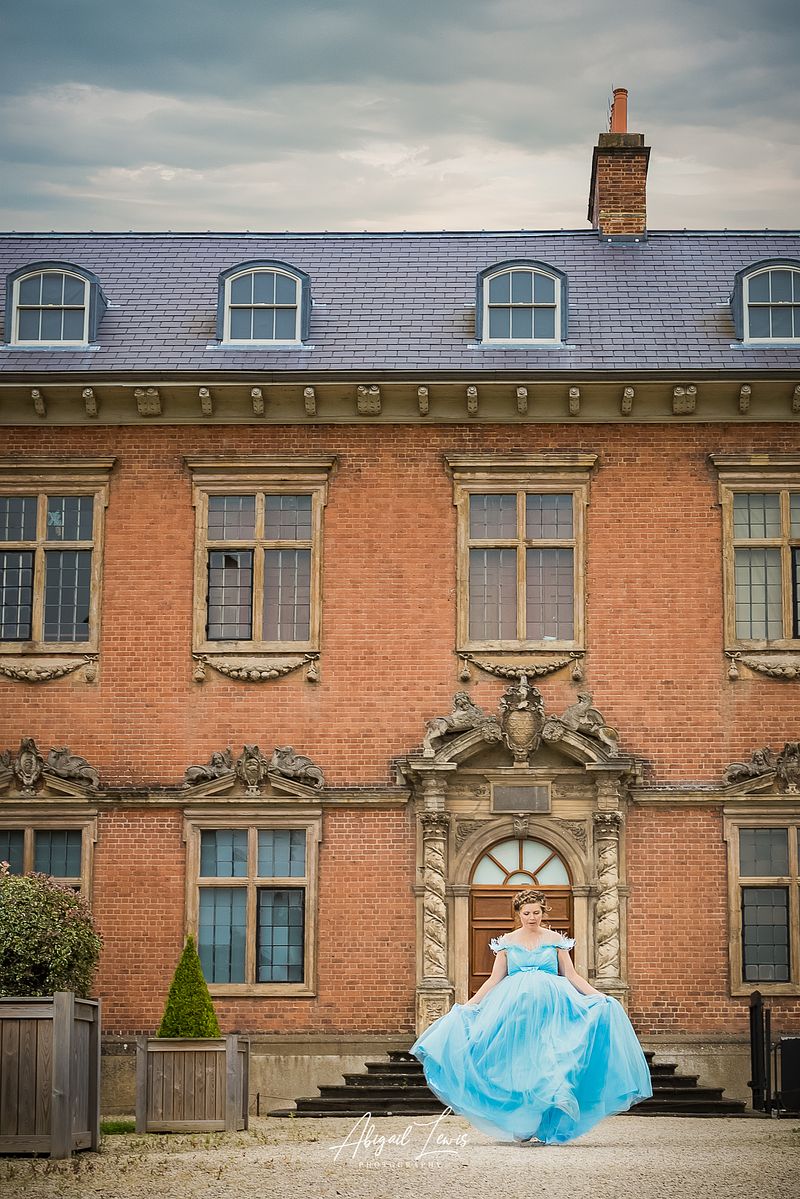 Maternity Photography South Wales - Tredegar House Maternity Photoshoot, Newport