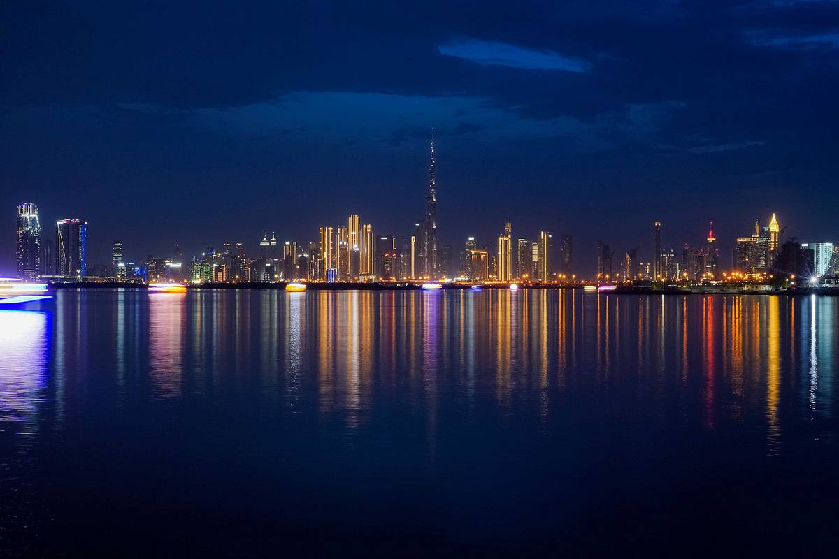 dubai skyline blue hour night cityscape photography