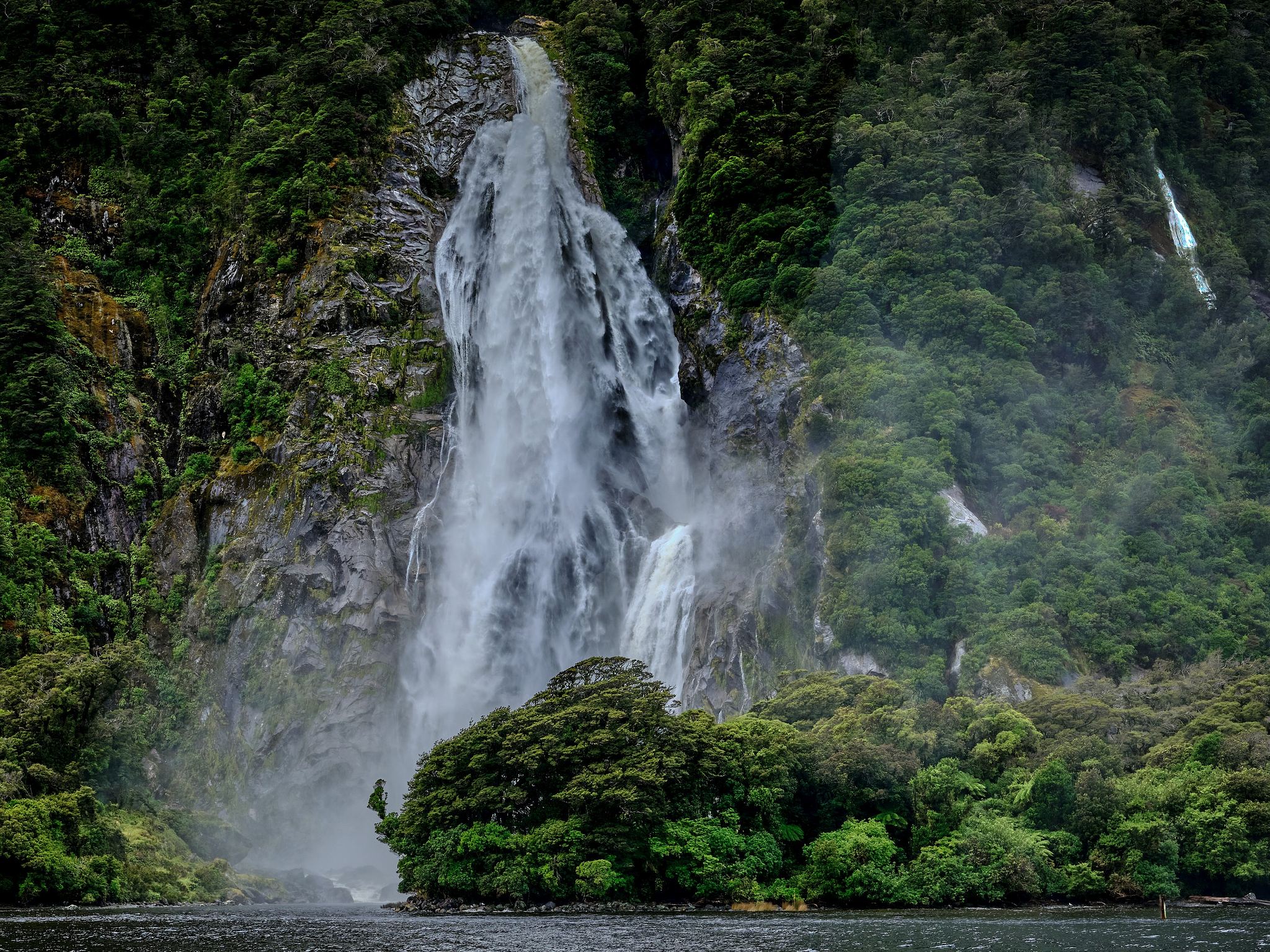Bowen Falls - Milford Sound, New Zealand
