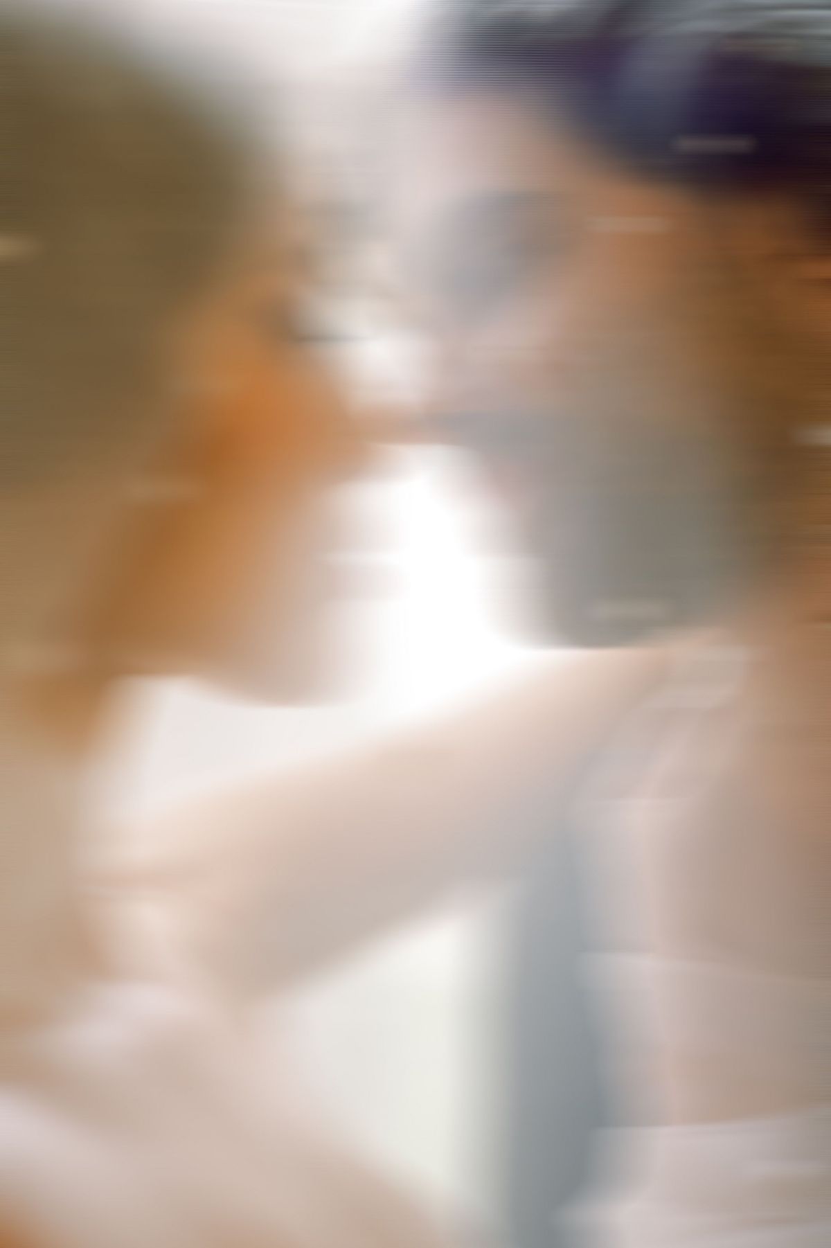 s&eacute;ance couple baiser sous le voile nantes mariage