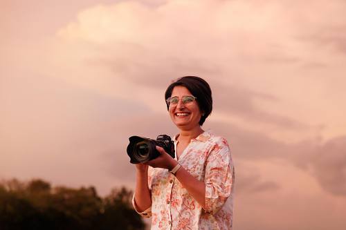 Fine Artist, Maternity, Newborn, Baby Photographer & Mom of teenage