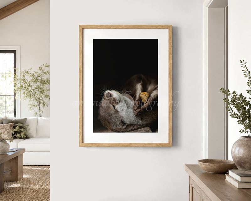 Otter with Pebble Print