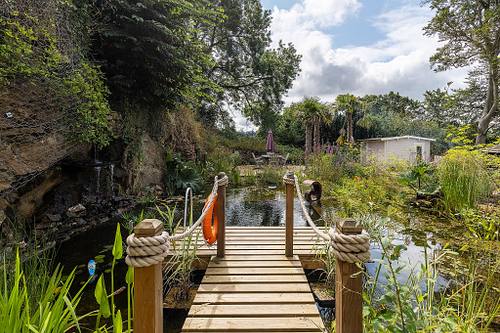Holiday Homes and Airbnb