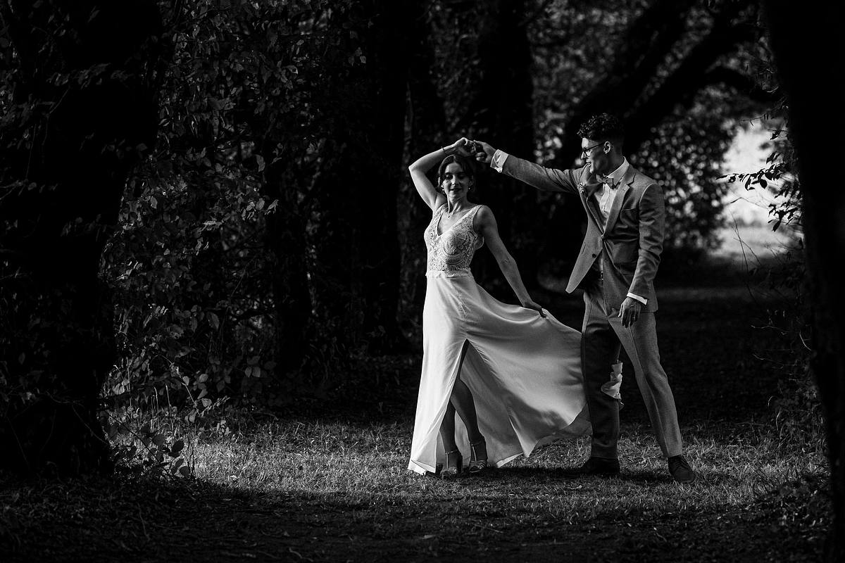 Transformer La Lumi&egrave;re En Emotion Dans Les Images De Mariage