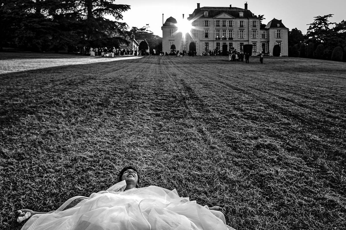 Transformer La Lumi&egrave;re En Emotion Dans Les Images De Mariage