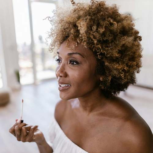 Skin, Hair & Nails in Menopause & Perimenopause