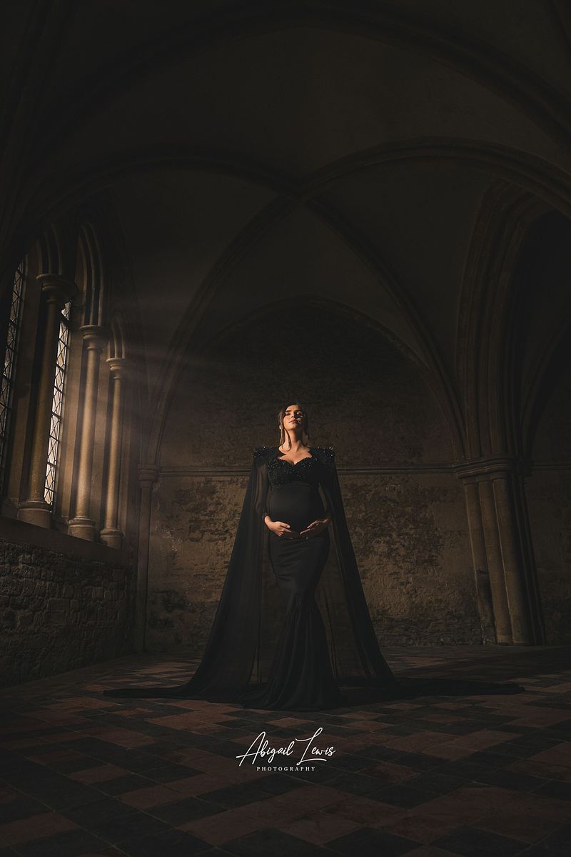 Harry Potter Maternity Photoshoot at Lacock Abbey (Filming Location!)