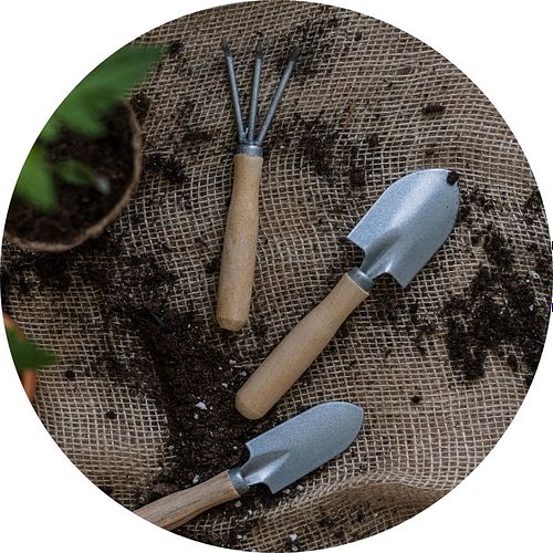GARDEN TOOLS